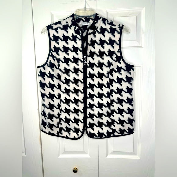 Susan Graver white/Black Zip Up Fleece Vest - Picture 1 of 7